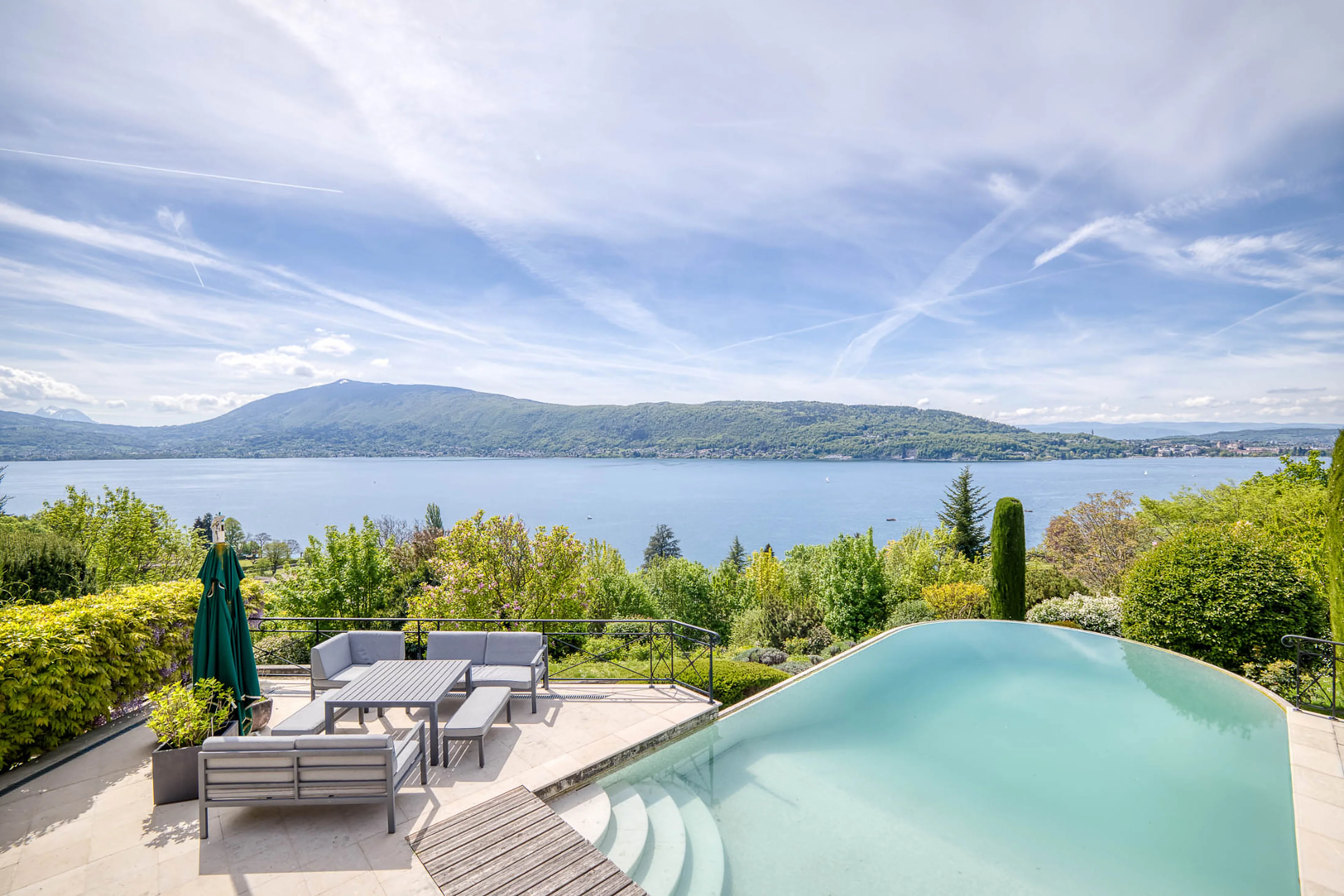 Veyrier-du-Lac — Domaine Panoramique