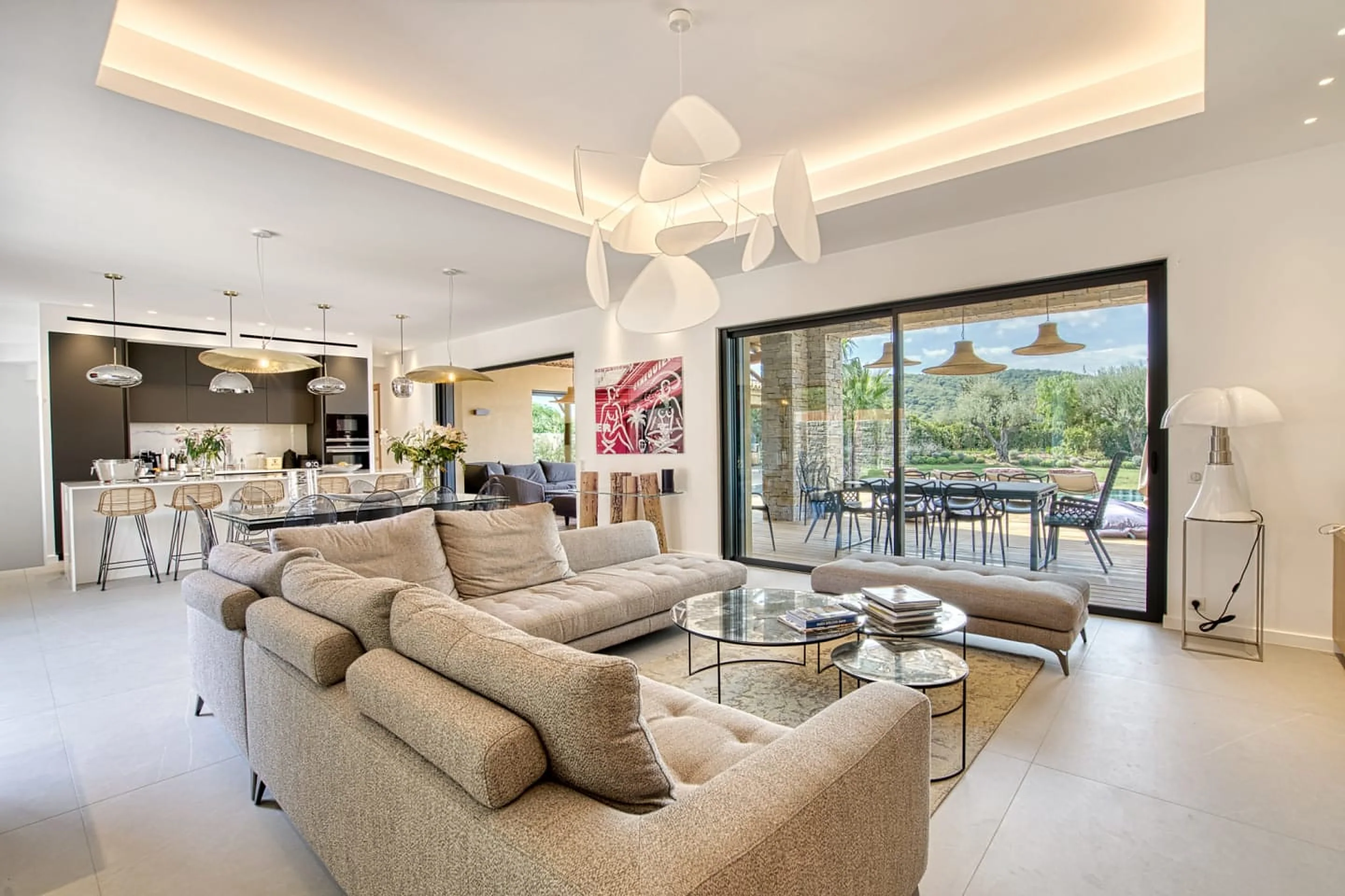 Saint-Tropez — Résidence Contemporaine Confidentielle — 2 / 3